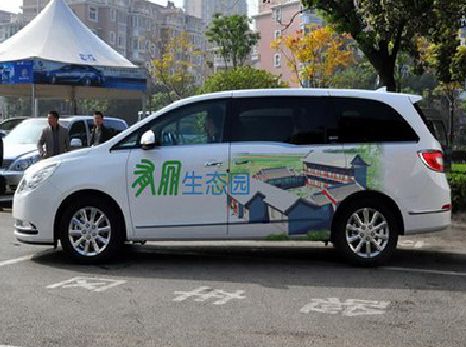 南川区户外车贴喷绘如何保持效果?